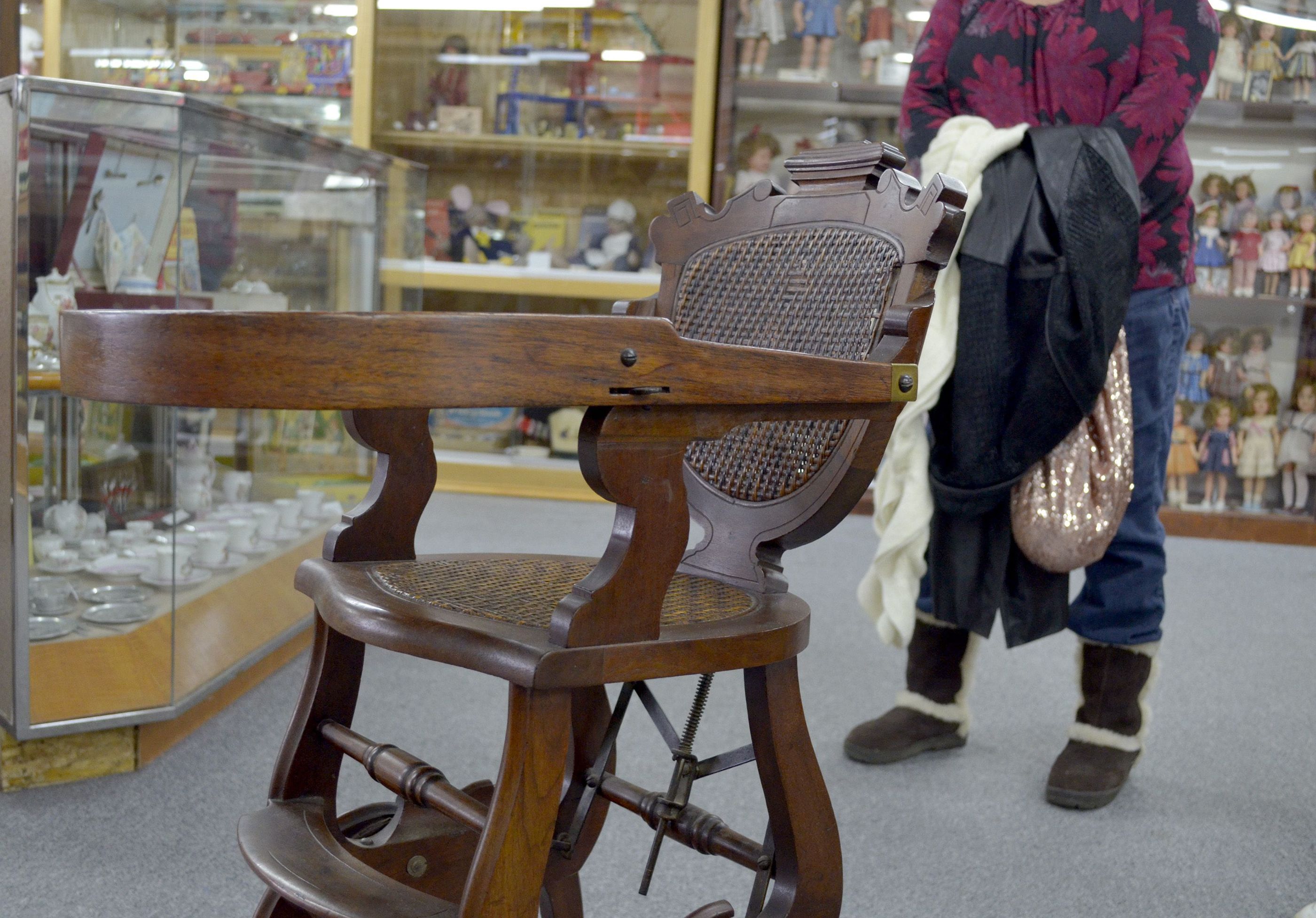 Antiques, collectibles appraised at Doll and Toy Museum Salisbury