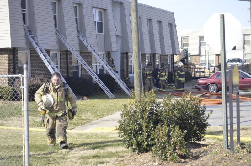 Electrical fire displaces 19 from Clancy Hills Apartment building