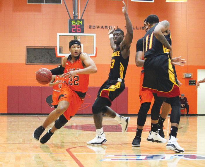 College Basketball Claflin's Williams still doing whatever it takes