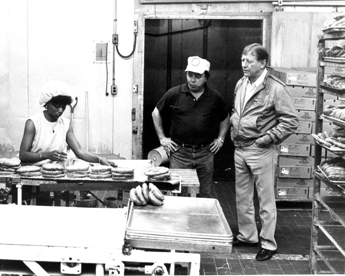 Yesterday Baseball great Mickey Mantle tours Apple Baking in Salisbury