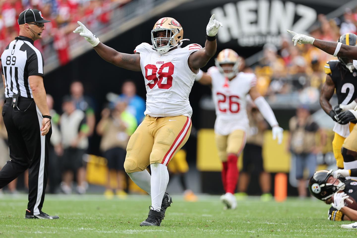 NFL Hargrave gets first sack for 49ers Salisbury Post Salisbury Post