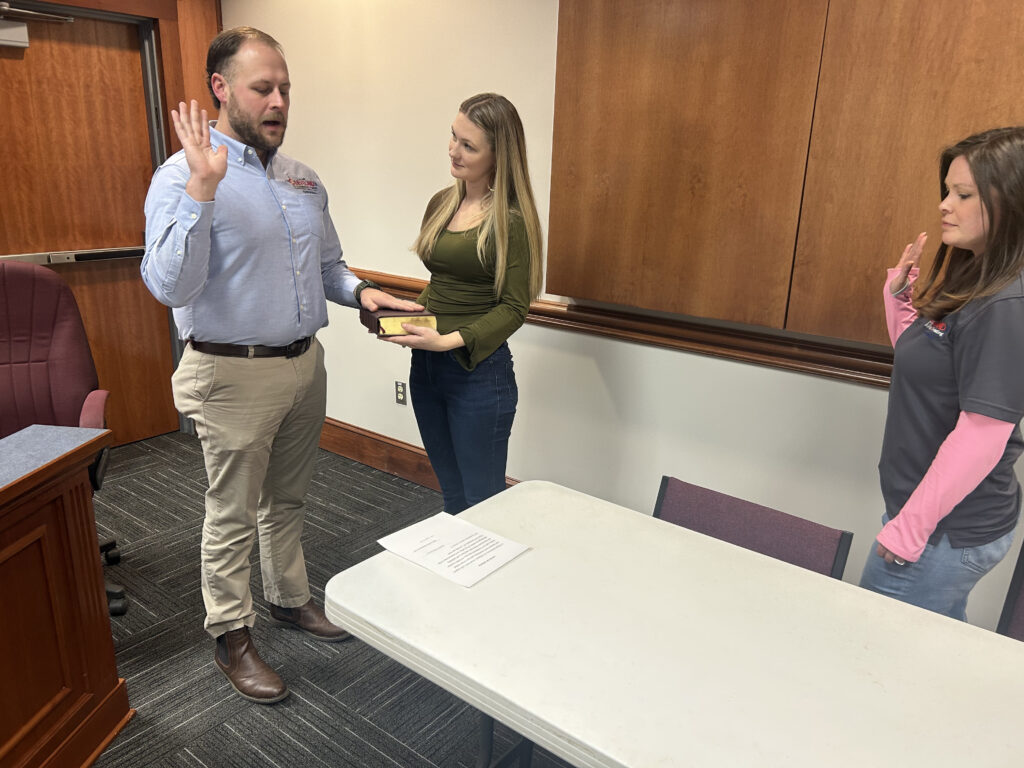 Holloway takes office oath, fills Cleveland board Salisbury Post Salisbury Post